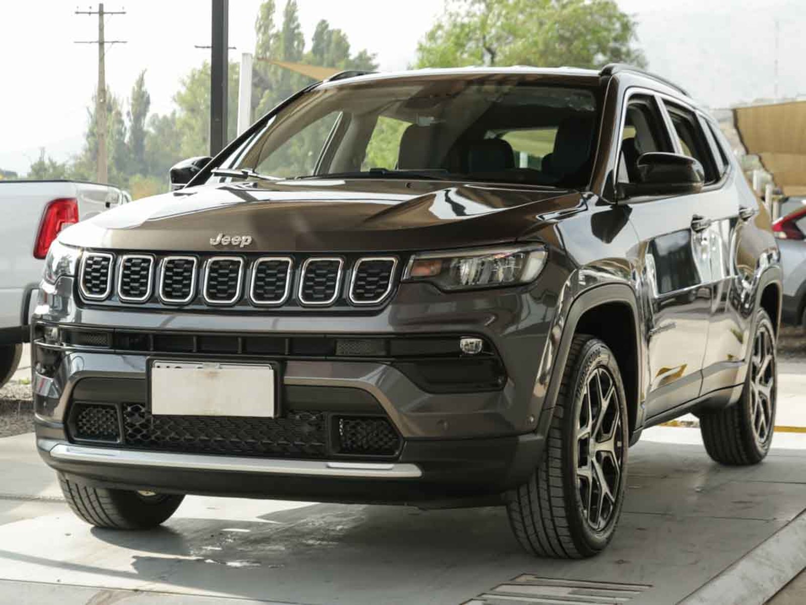 Jeep COMPASS LONGITUDE 4X2 1.3 AUT 2026 - Imagen 17 de 20
