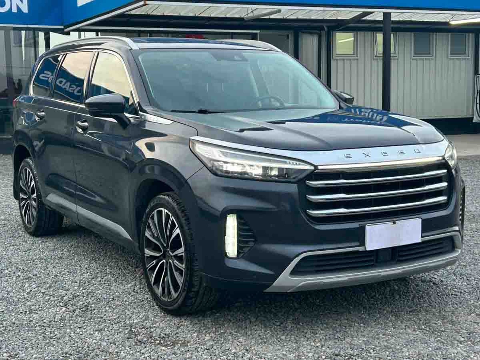 Exeed EXEED VX 2.0T DCT UNLIMITED AWD 2023 - Foto 2 de 8
