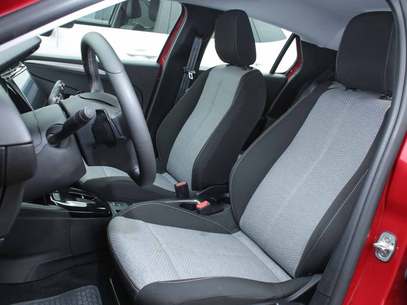 Opel CORSA EDITION GASOLINA 100HP AT 2026 - Imagen 7 de 8