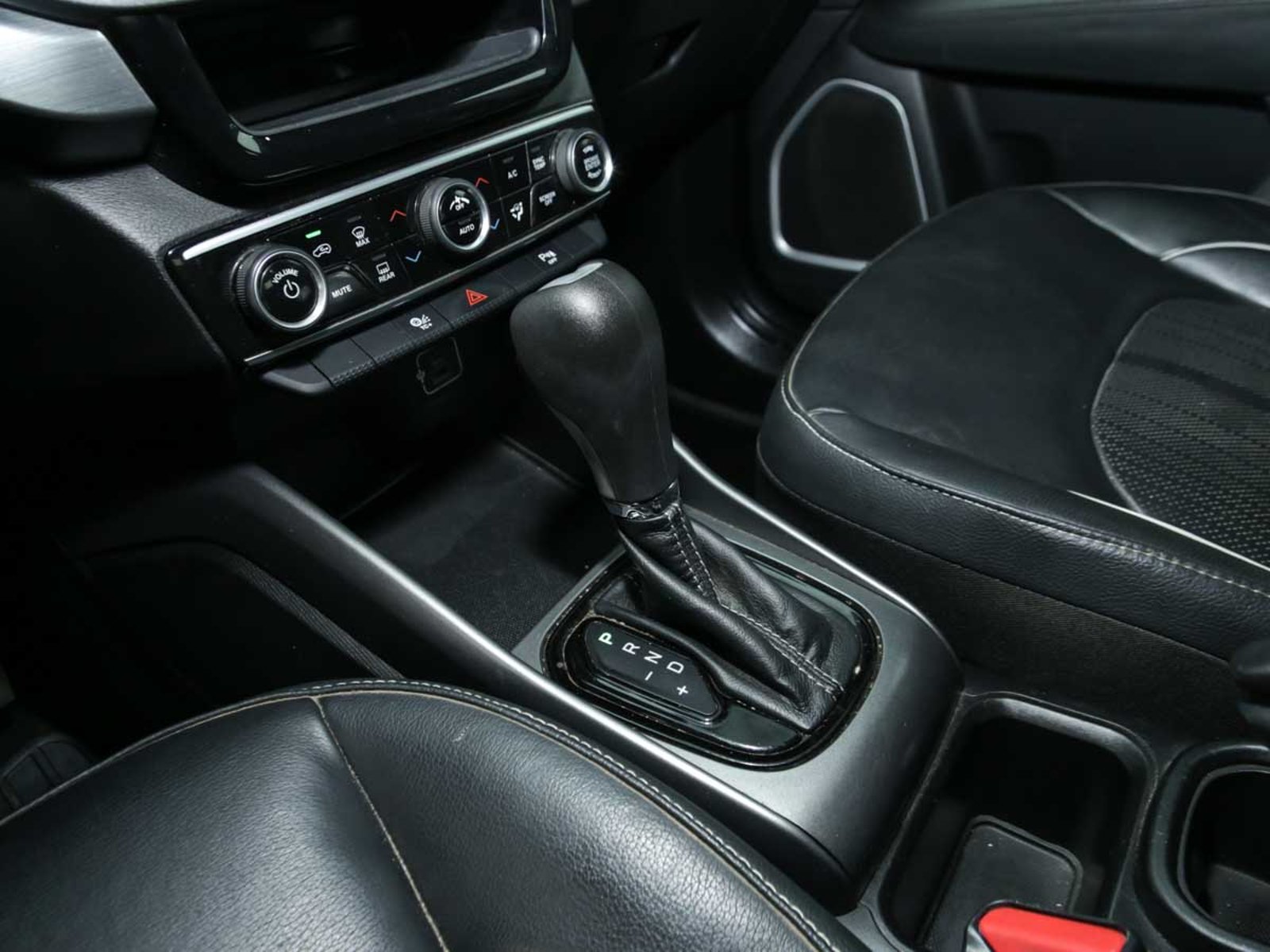 RAM 1000 BIG HORN NIGHT EDITION 1.8 2022 - Imagen 10 de 14