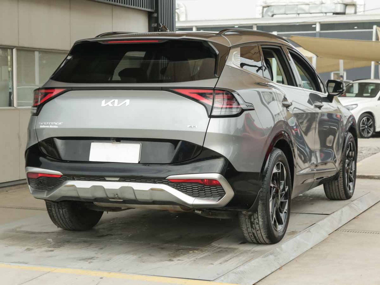 Kia SPORTAGE EX DVGT 4X4 1.6 AUT 2022 - Foto 4 de 8