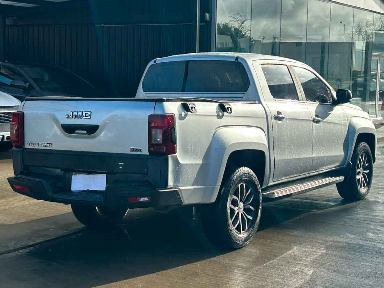 JMC VIGUS 2.4 PLUS DIESEL 2022 - Foto 4 de 8