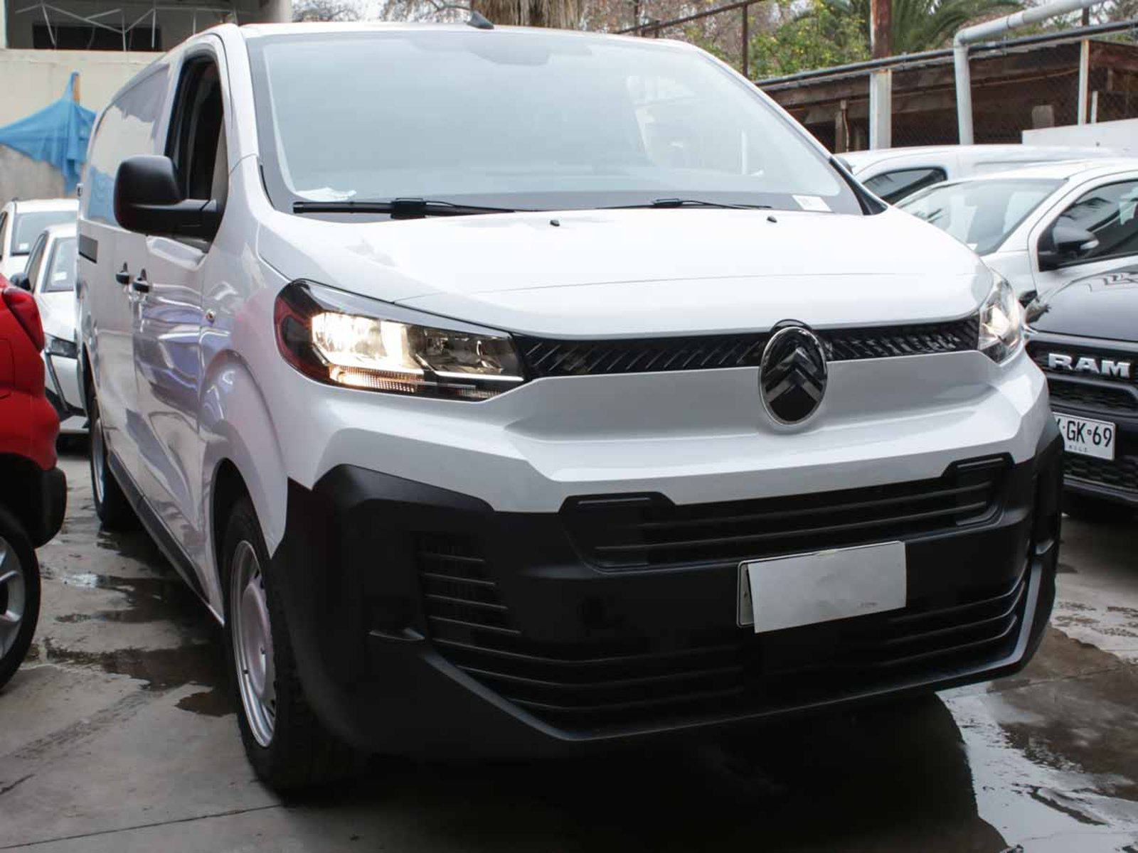 Citroën JUMPY MCA XL DIESEL 145HP MT 2026 - Foto 2 de 8