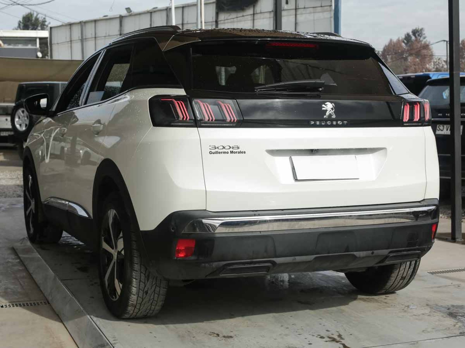 Peugeot 3008 BLUE HDI 130 EAT 8 1.5 AUT 2024 - Foto 3 de 8