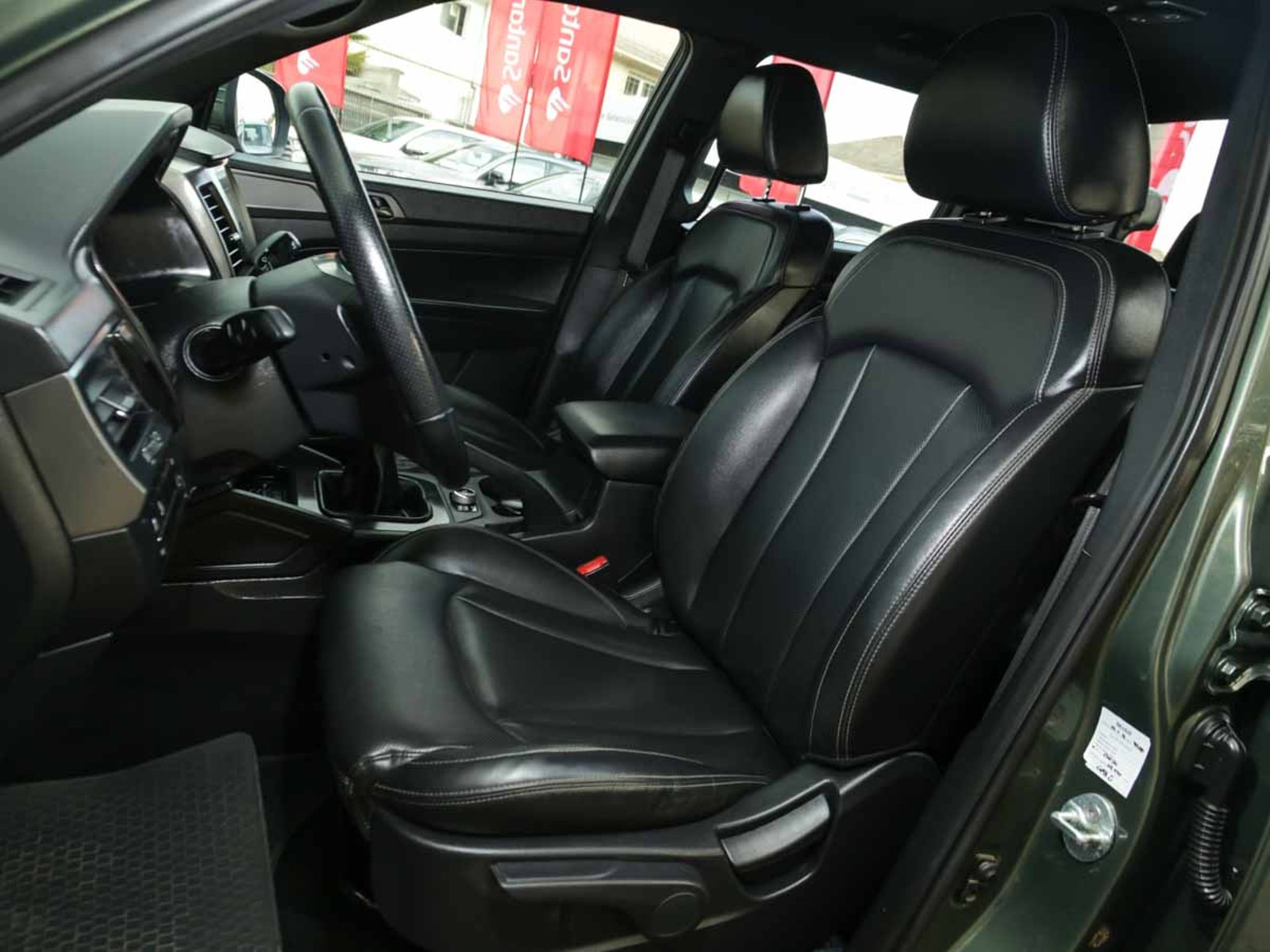 SsangYong MUSSO GLX 2.2 TD 6MT 4WD 2023 - Imagen 12 de 15
