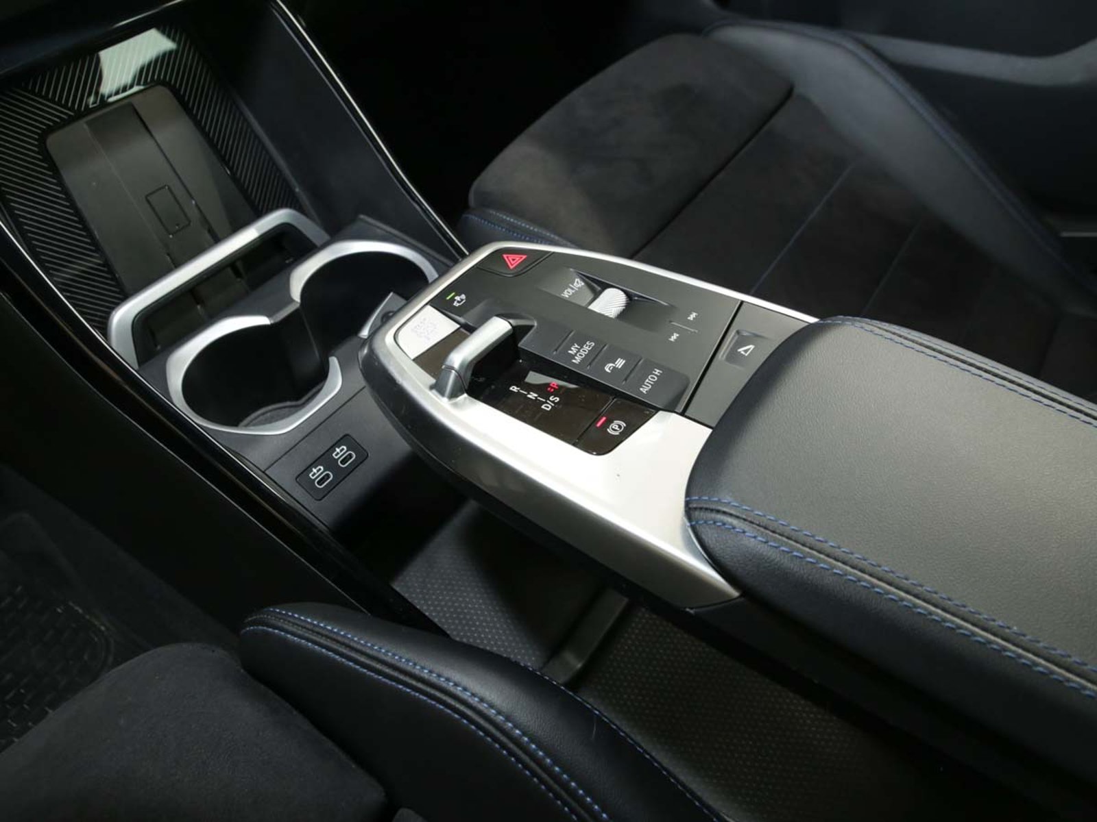 BMW X1 XDRIVE 2.0 AUT 2023 - Imagen 9 de 14