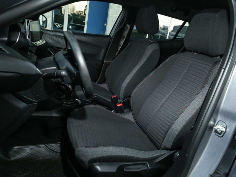 Peugeot 2008 PURETECH 130 4X2 1.2 2025 - Imagen 10 de 13