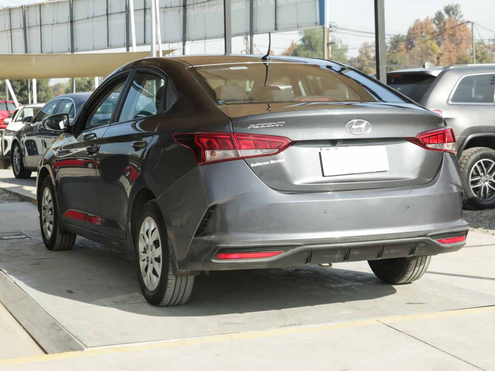 Hyundai ACCENT HCI 1.4 MT PLUS 2023 - Imagen 3 de 8