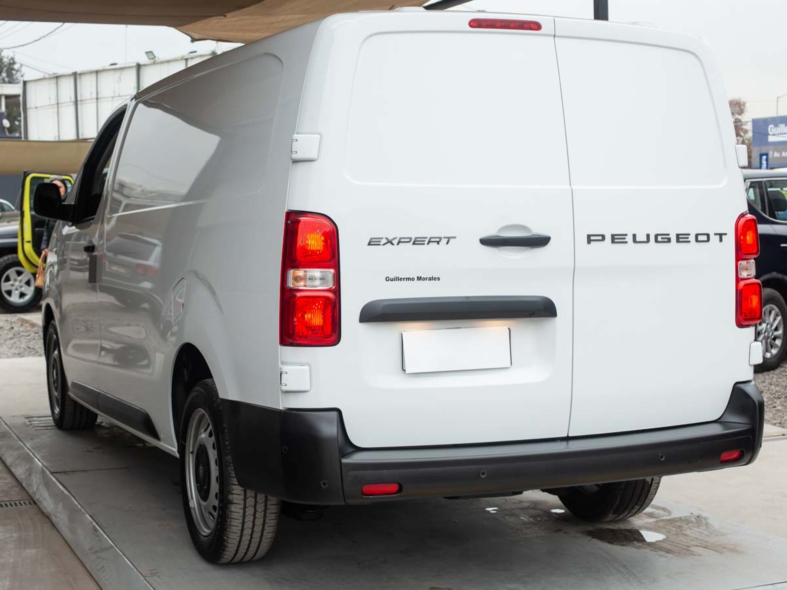 Peugeot EXPERT MCA L3 DIESEL 145HP MT 2026 - Foto 3 de 8