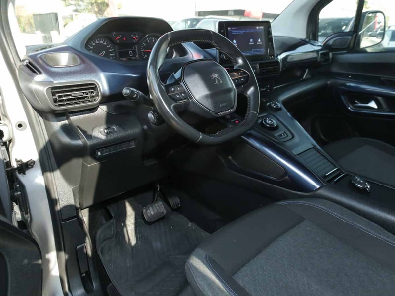 Peugeot RIFTER BLUEHDI 130 1.5 AUT 2022 - Imagen 6 de 8