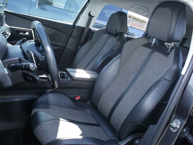 Peugeot 5008 ALLURE 1.6 AUT 2020 - Imagen 6 de 8