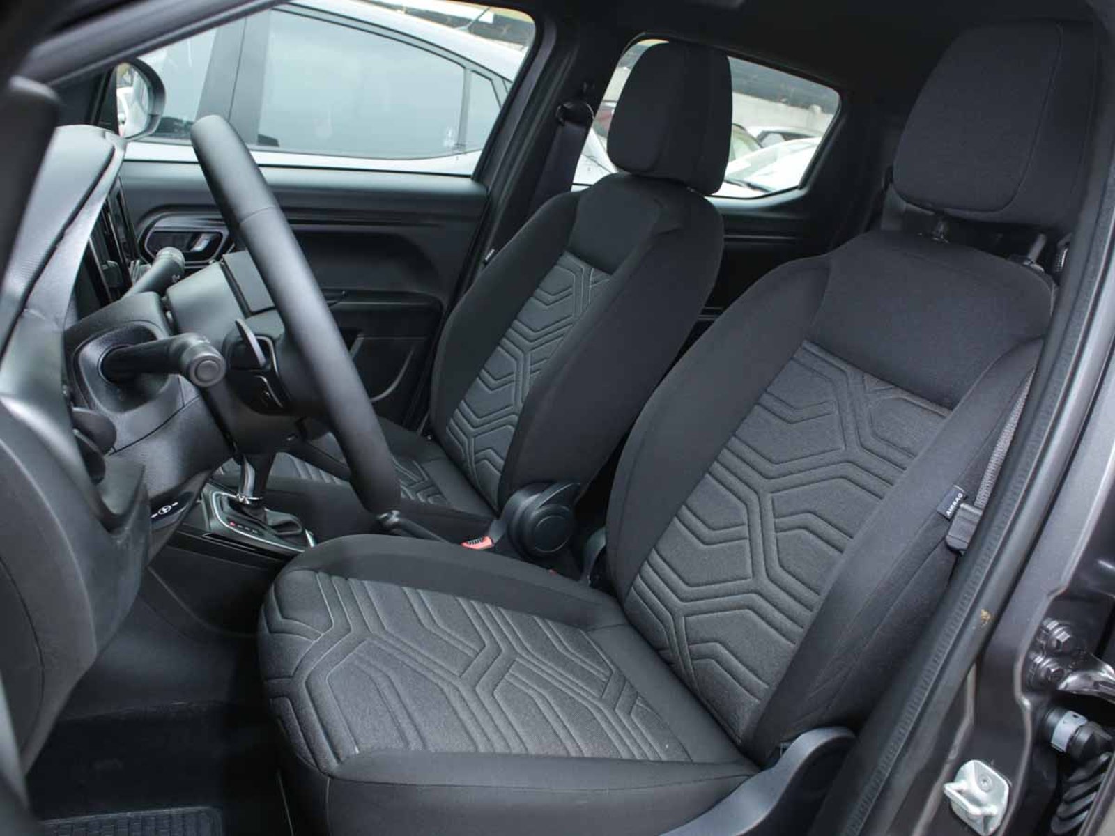 RAM 700 BIGHORN CREW CAB 1.3 CVT 2026 - Imagen 7 de 8