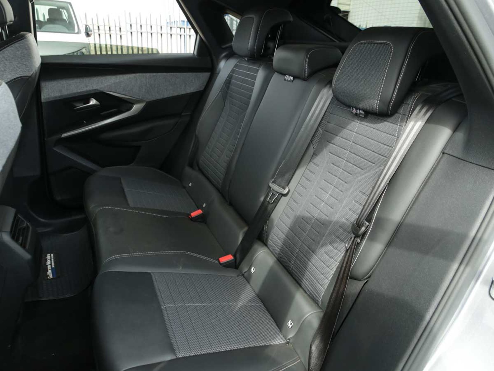 PEUGEOT 3008 P64 PREMIERE MHEV 136 eDCT6 2025 - Imagen 11 de 13