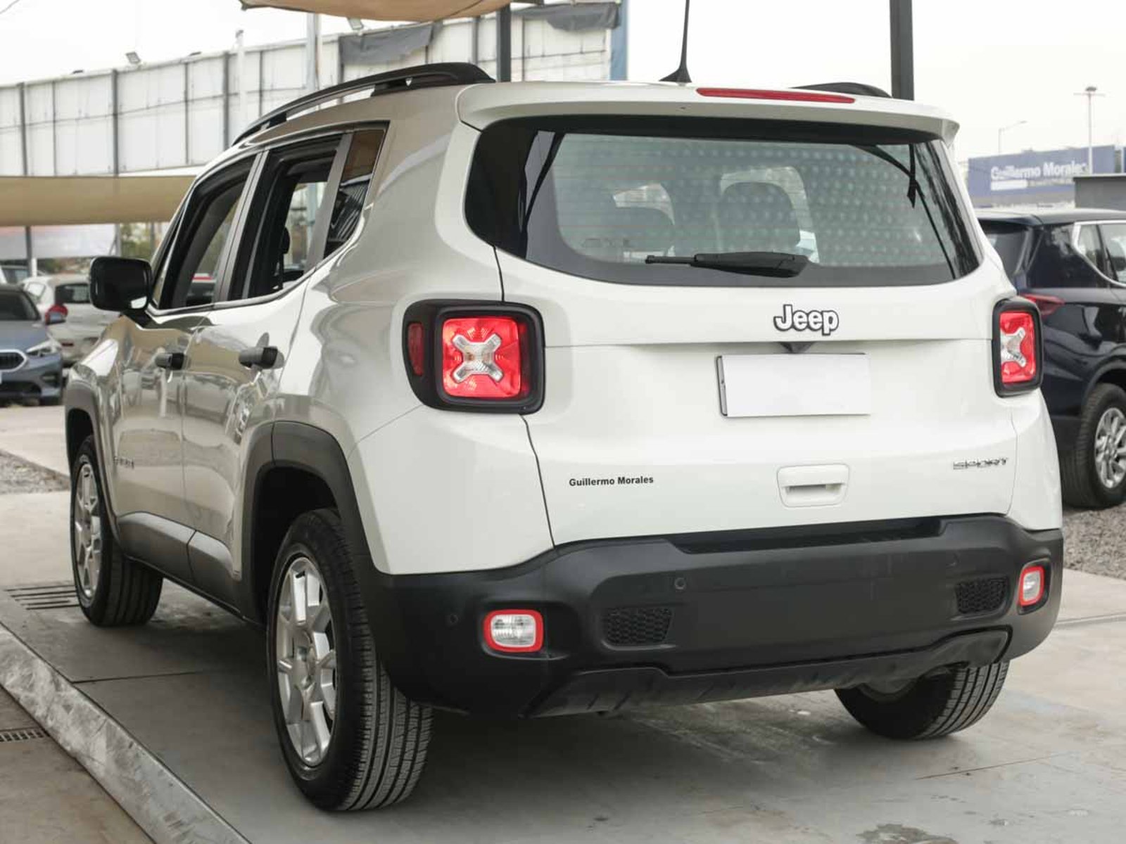 Jeep RENEGADE SPORT 4X2 LX AT 2023 - Imagen 3 de 8