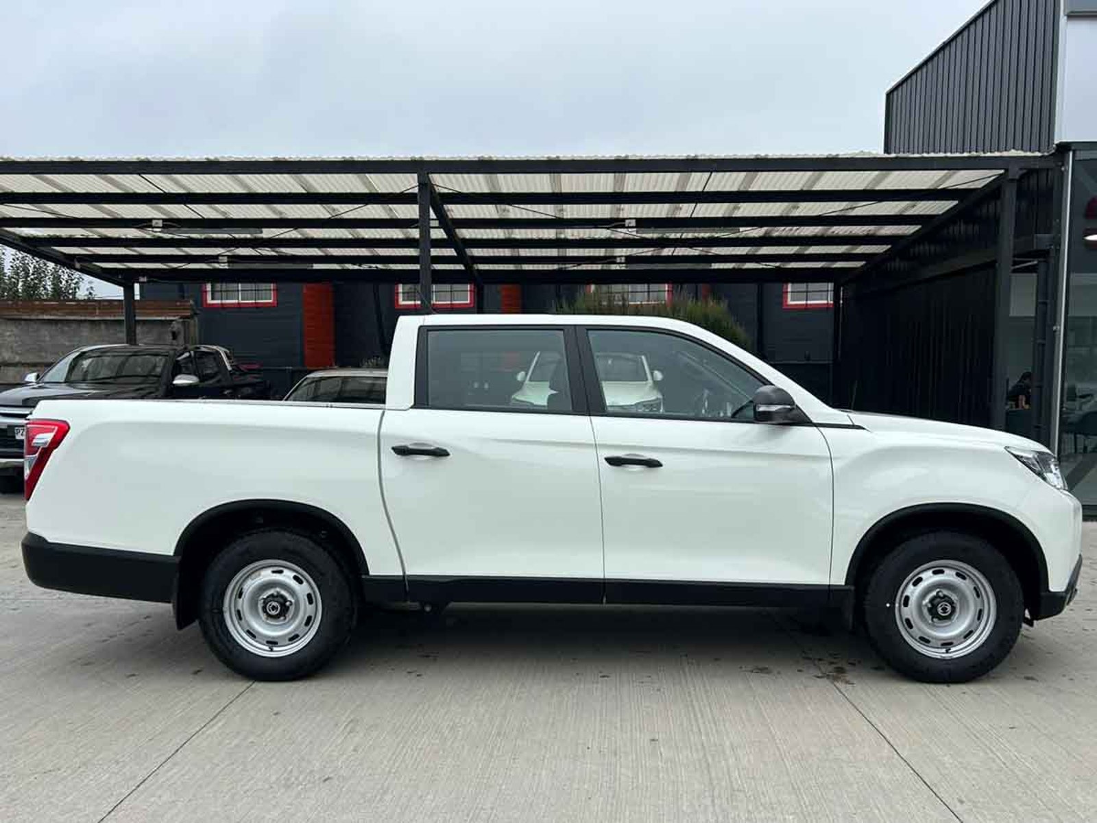 SSANGYONG GRAND MUSSO LX 2.2TD 6MT 2WD 2026 - Imagen 16 de 16