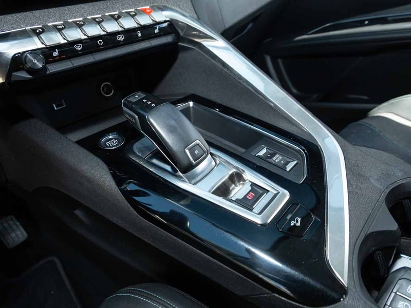 Peugeot 3008 ALLURE PACK BLUEHDI 130 EAT8 2024 - Imagen 9 de 13