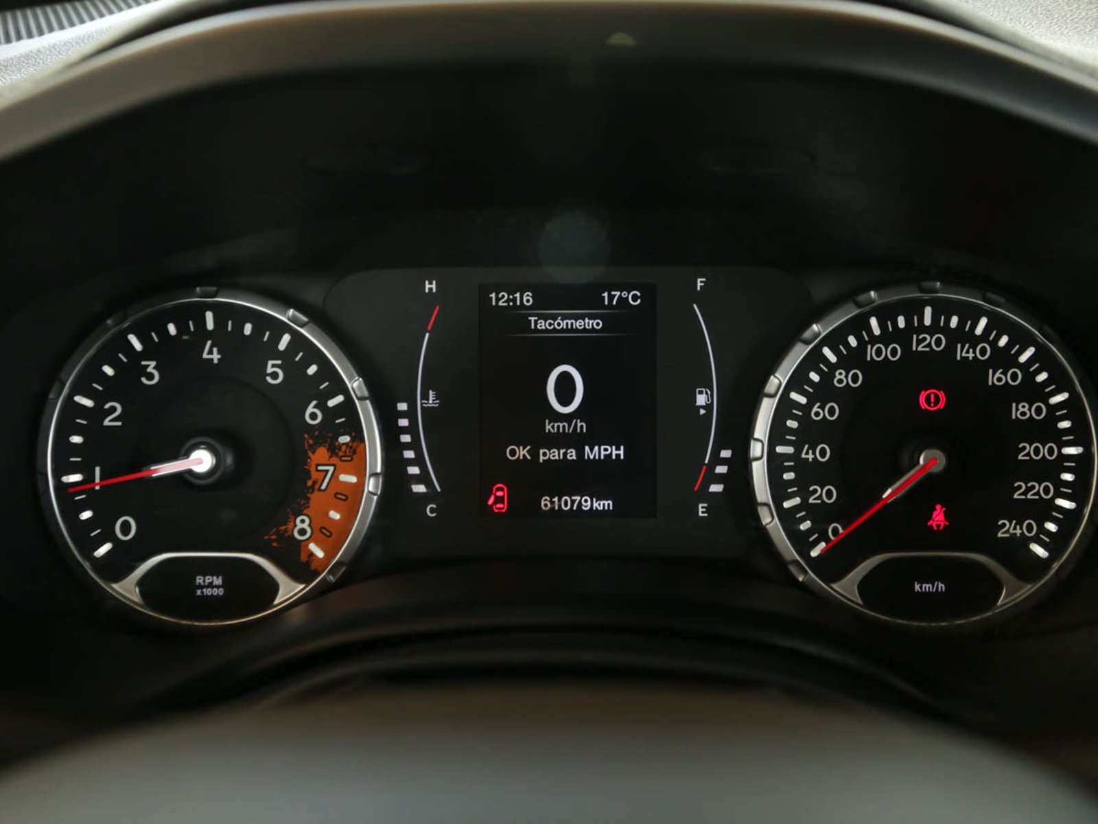 Jeep RENEGADE SPORT 4X2 LX  MT 2019 - Foto 5 de 8