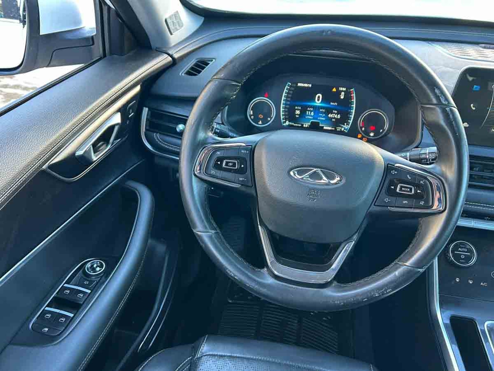 CHERY TIGGO 8 GL 1.5 2023 - Imagen 13 de 15
