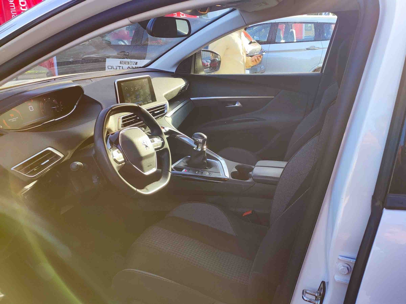 Peugeot 3008 ACTIVE BLUEHDI 1.5 2022 - Imagen 10 de 14