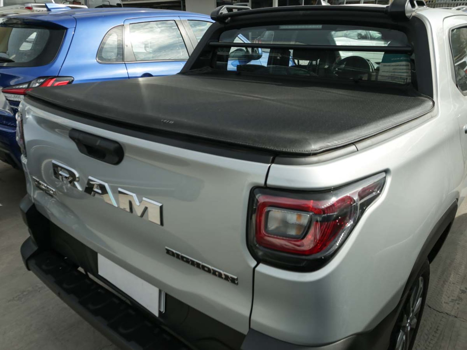 RAM 700 BIGHORN DC 1.3 CVT 6C 2026 - Imagen 7 de 14
