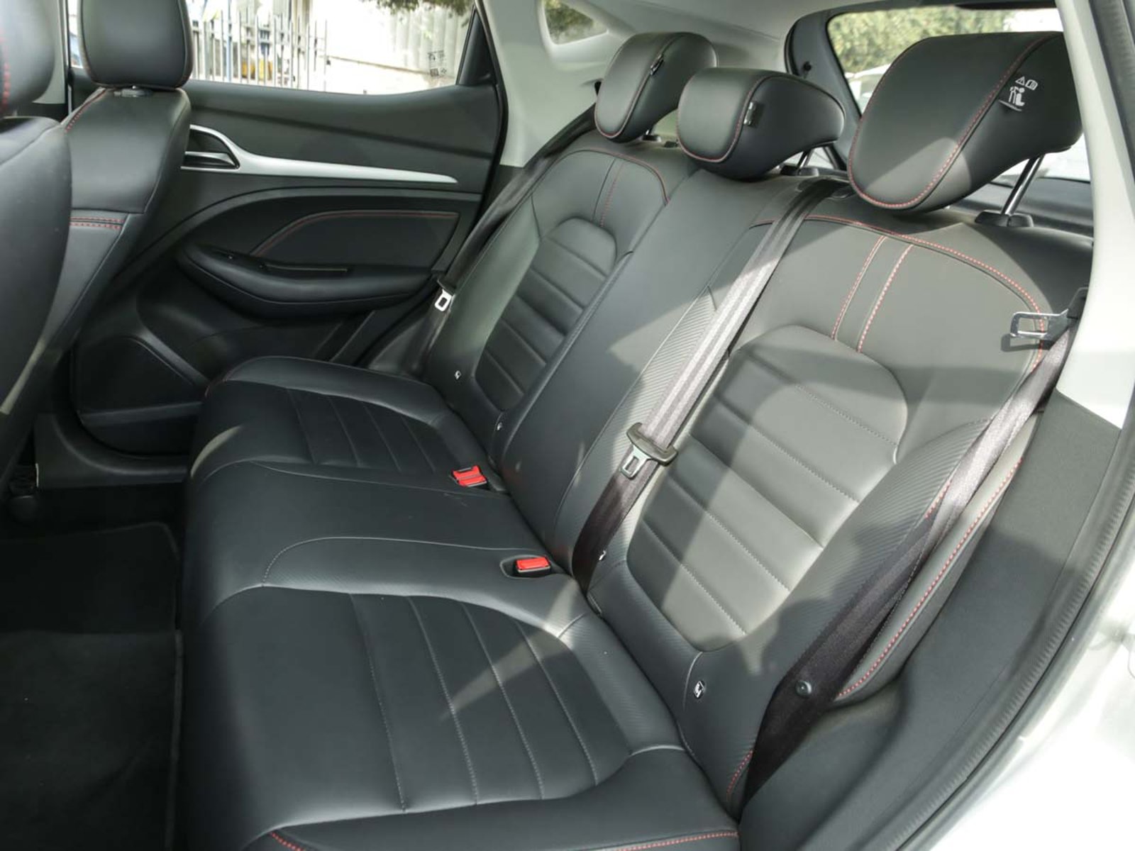 MG ZX TROPHY 1.3 AUT 2022 - Imagen 11 de 14