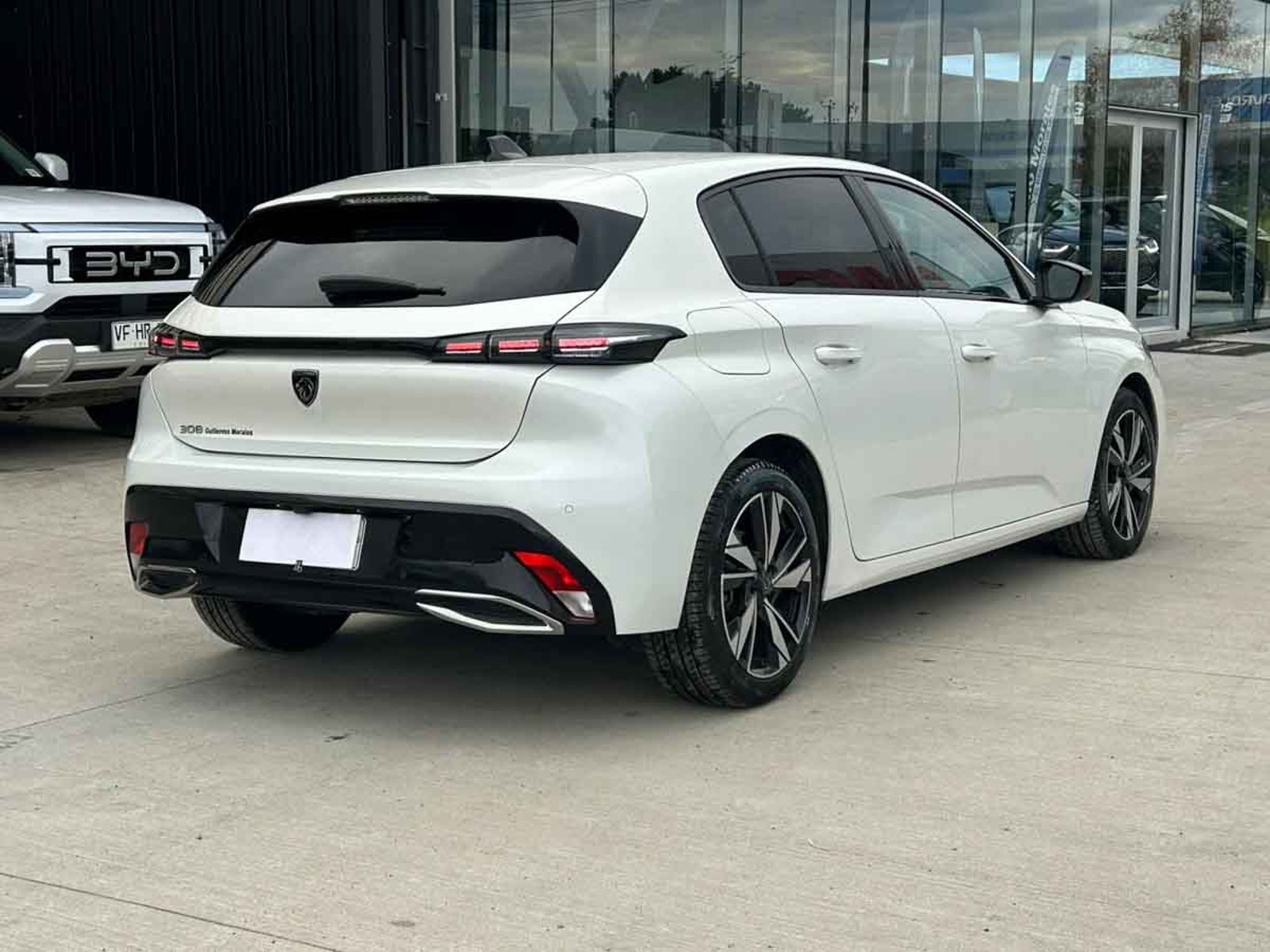 Peugeot 308 ACTIVE PACK 1.2 PURETECH 110HP 2024 - Foto 4 de 20