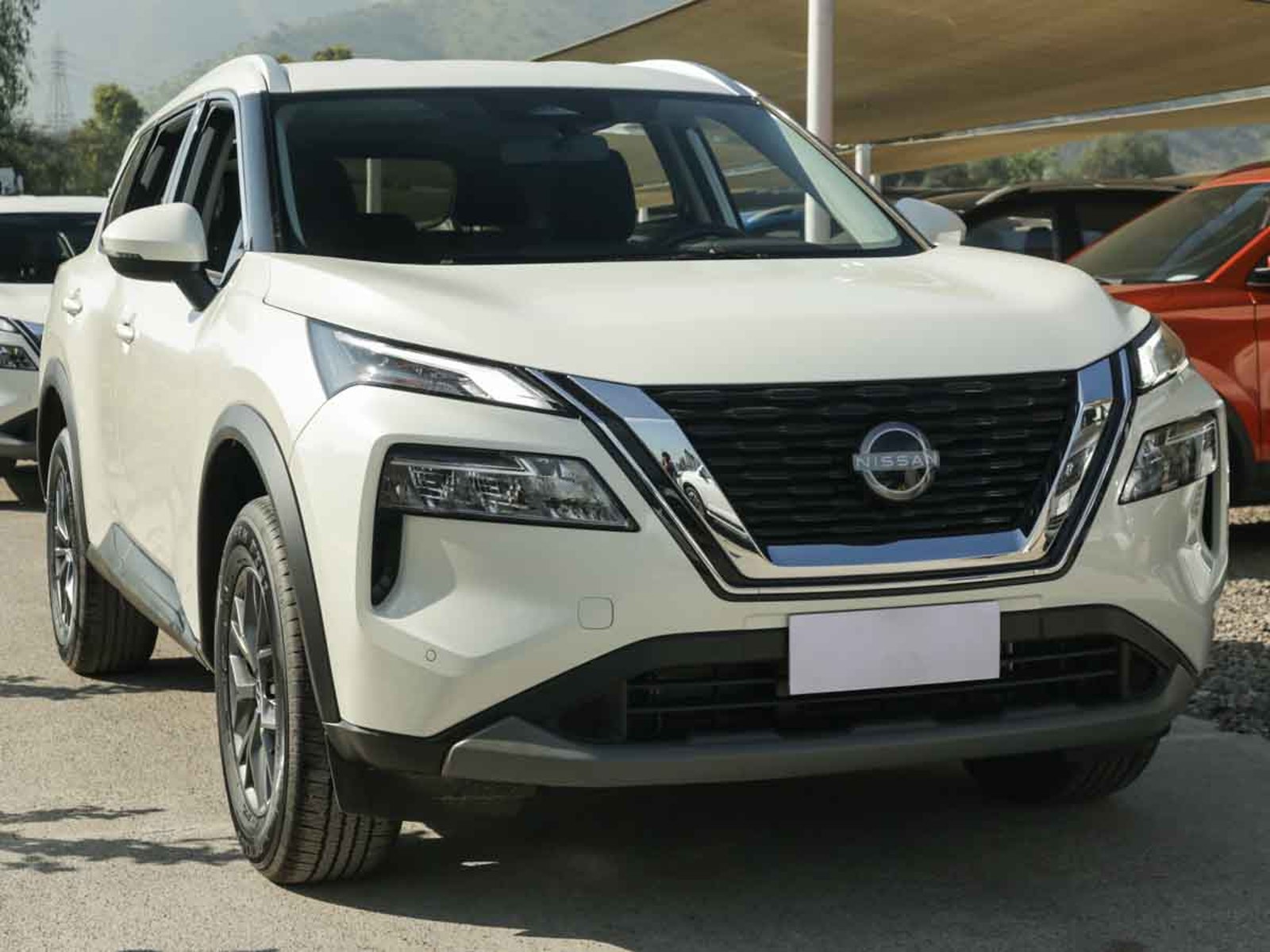 Nissan XTRAIL SENSE CVT 3R 2026 - Foto 2 de 8