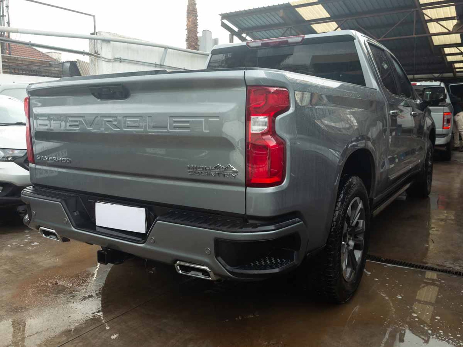 Chevrolet SILVERADO HC 3.0 4X4 DIESEL AUT 2025 - Imagen 4 de 8