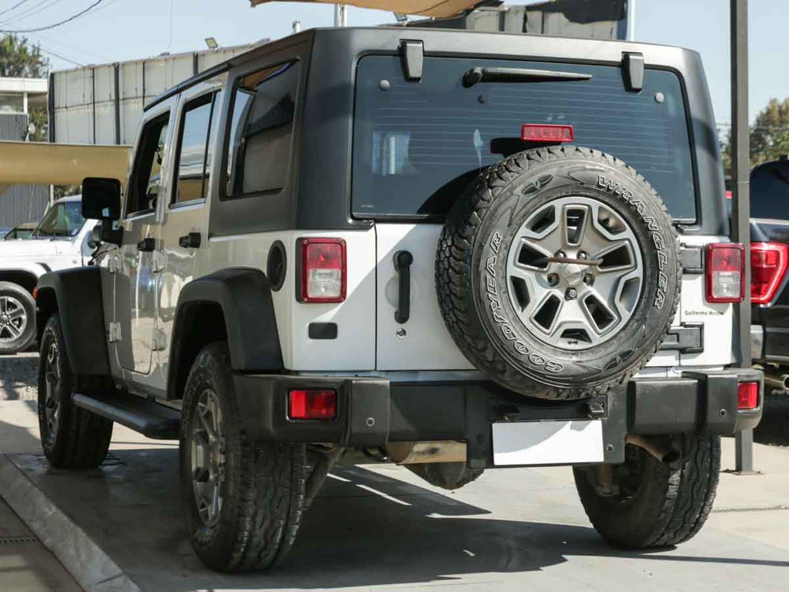 Jeep WRANGLER UNLIMITED 4X4 3.6 AUT 2016 - Foto 3 de 8
