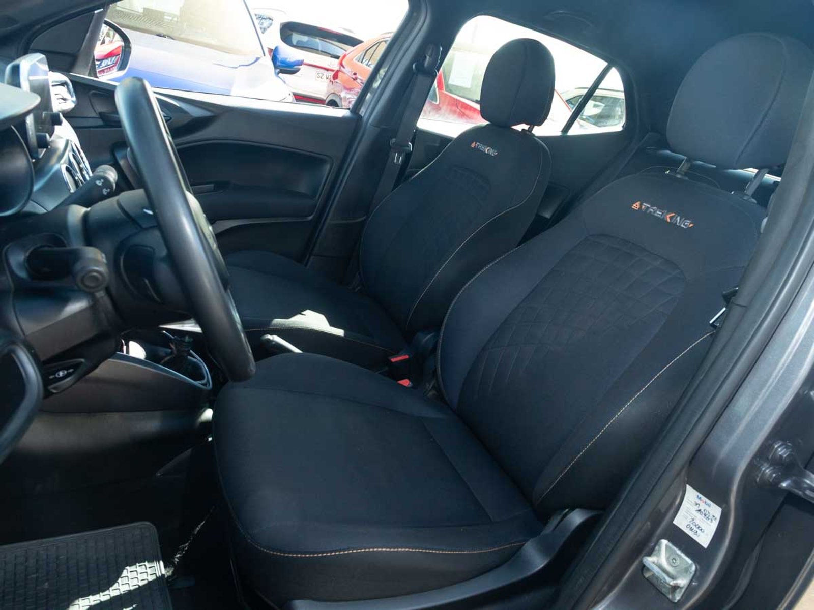 Fiat ARGO TREKKING HATCHBACK 1.3 2021 - Imagen 7 de 8