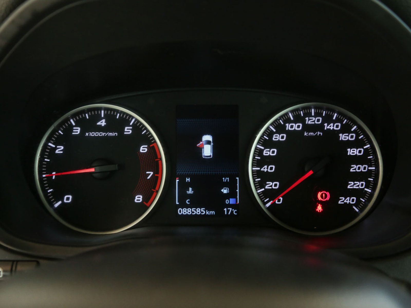MITSUBISHI ECLIPSE CROSS RX 1.5 4X2 AT 2021 - Foto 5 de 8