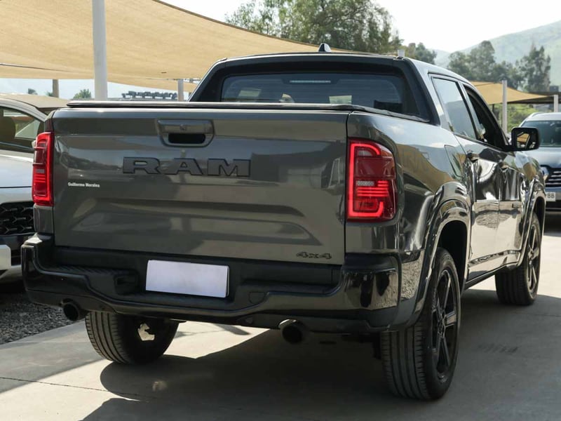 RAM RAMPAGE R/T 2.0 GASOLINA 272 HP 4X4 AT 2024 - Imagen 12 de 16
