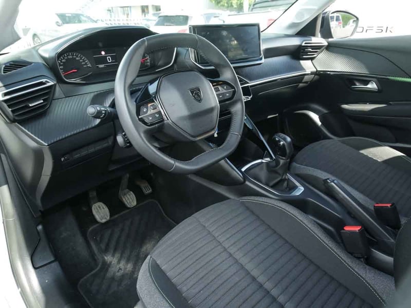 Peugeot 208 PURE TECH 1.2 2024 - Imagen 6 de 8