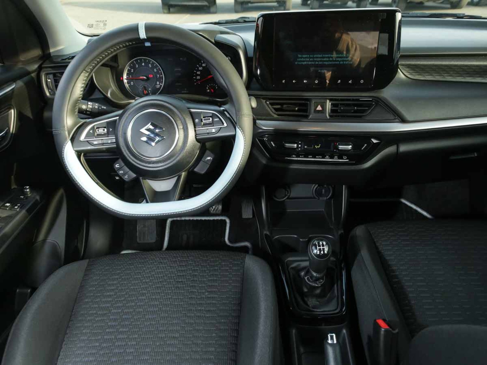 SUZUKI SWIFT ISG TM 1.2 2026 - Imagen 12 de 13