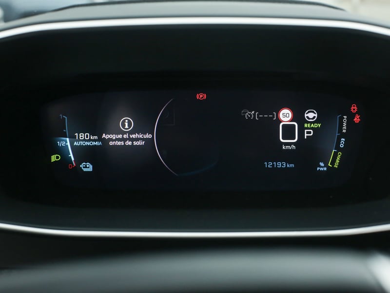 Peugeot E 2008 ELECTRIC AUT 2024 - Imagen 5 de 8