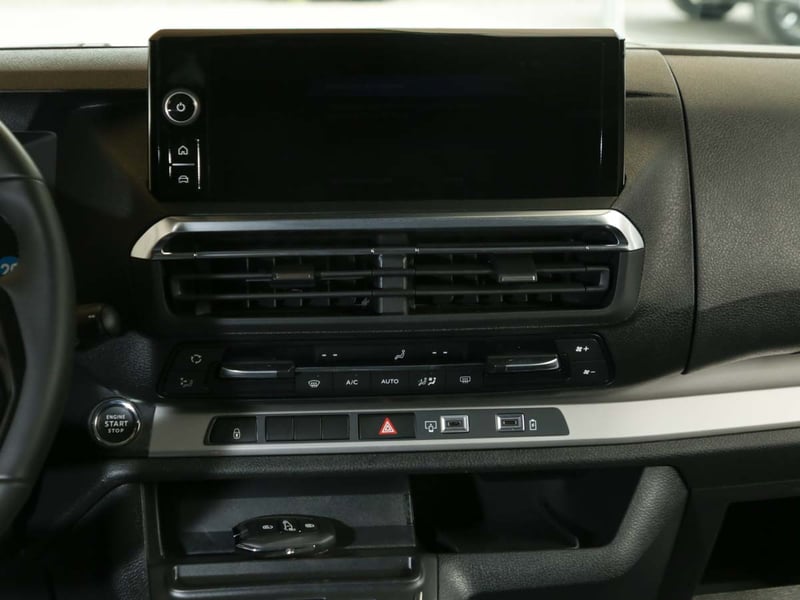 Peugeot NEW TRAVELLER MCA L3 9P DIESEL 180HP AT 2026 - Imagen 14 de 20