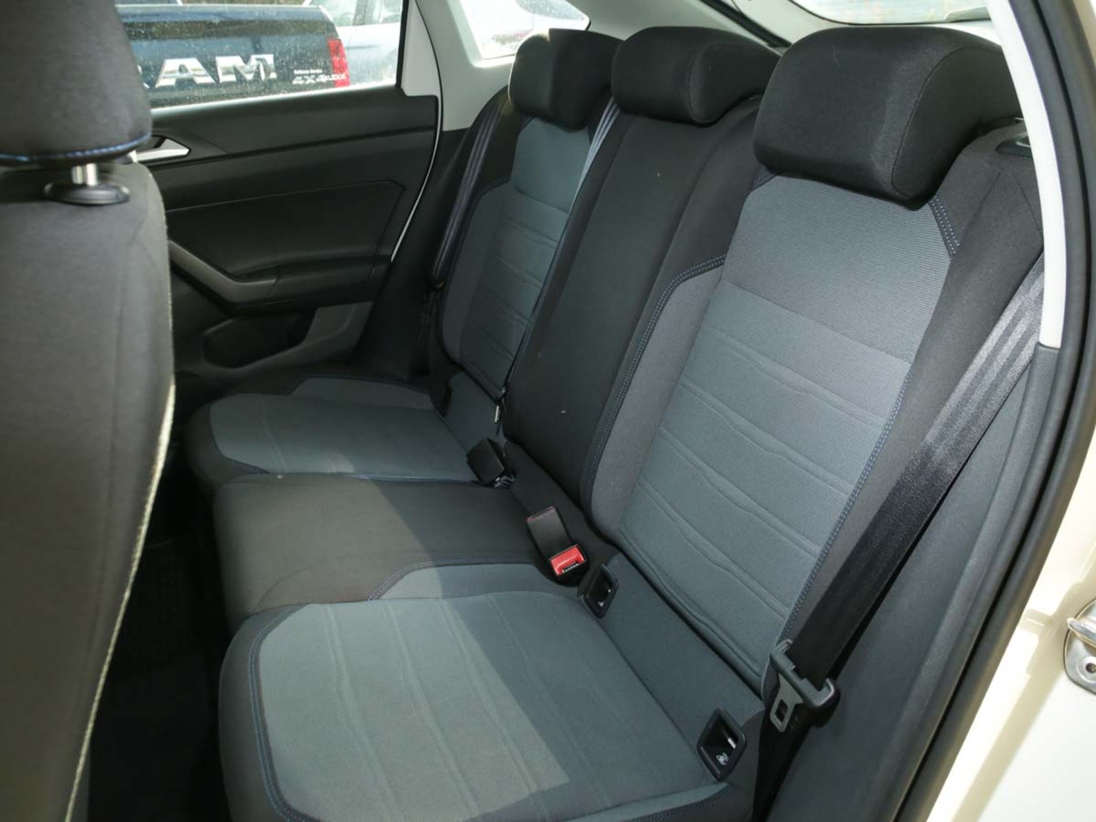 Volkswagen NIVUS TSI 1.0 AUT 2023 - Imagen 8 de 8