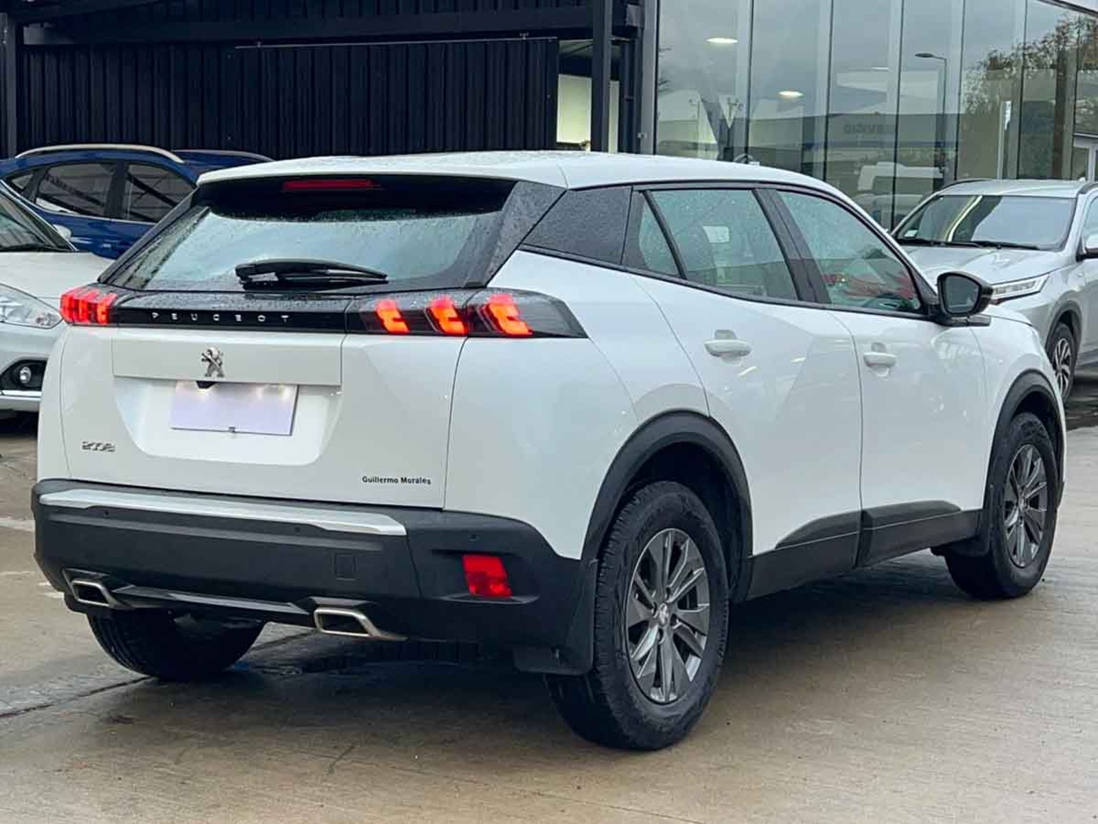 Peugeot 2008 PURETECH 130 4X2 1.2 2024 - Foto 4 de 8