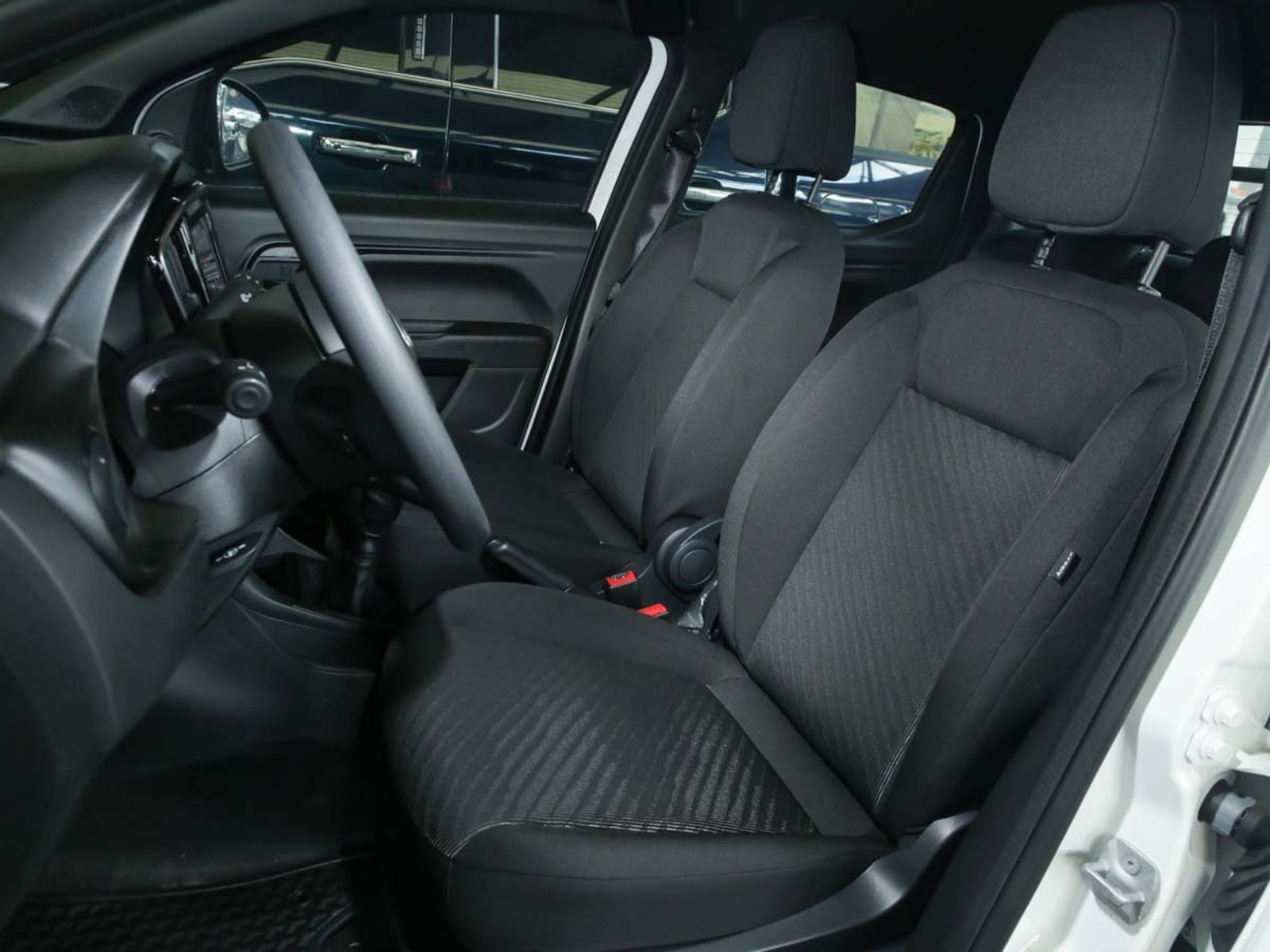 RAM 700 SLT CREW CAB 1.3 MT 2026 - Imagen 7 de 8
