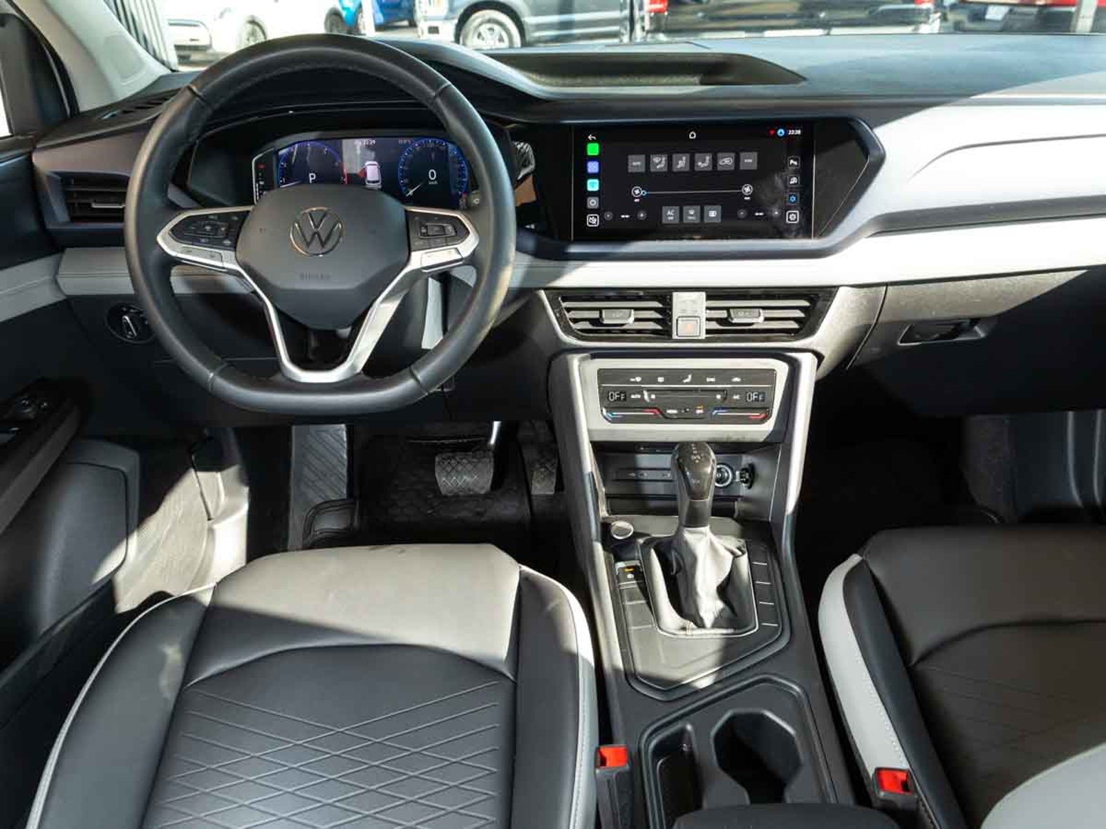 VOLKSWAGEN TAOS TSI 1.4 AT 2026 - Imagen 12 de 13