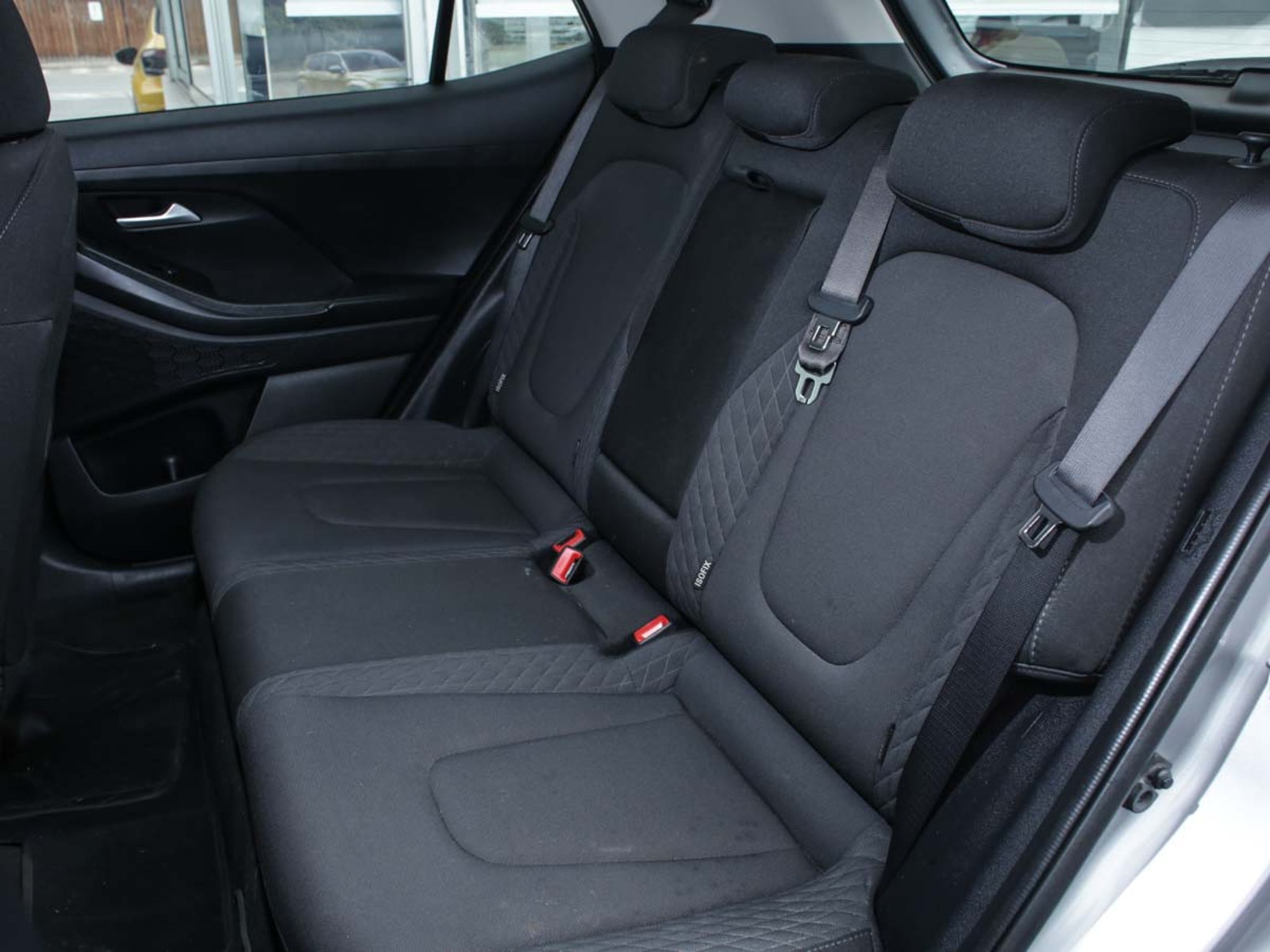 Hyundai CRETA SU2I 1.5 2024 - Imagen 8 de 8