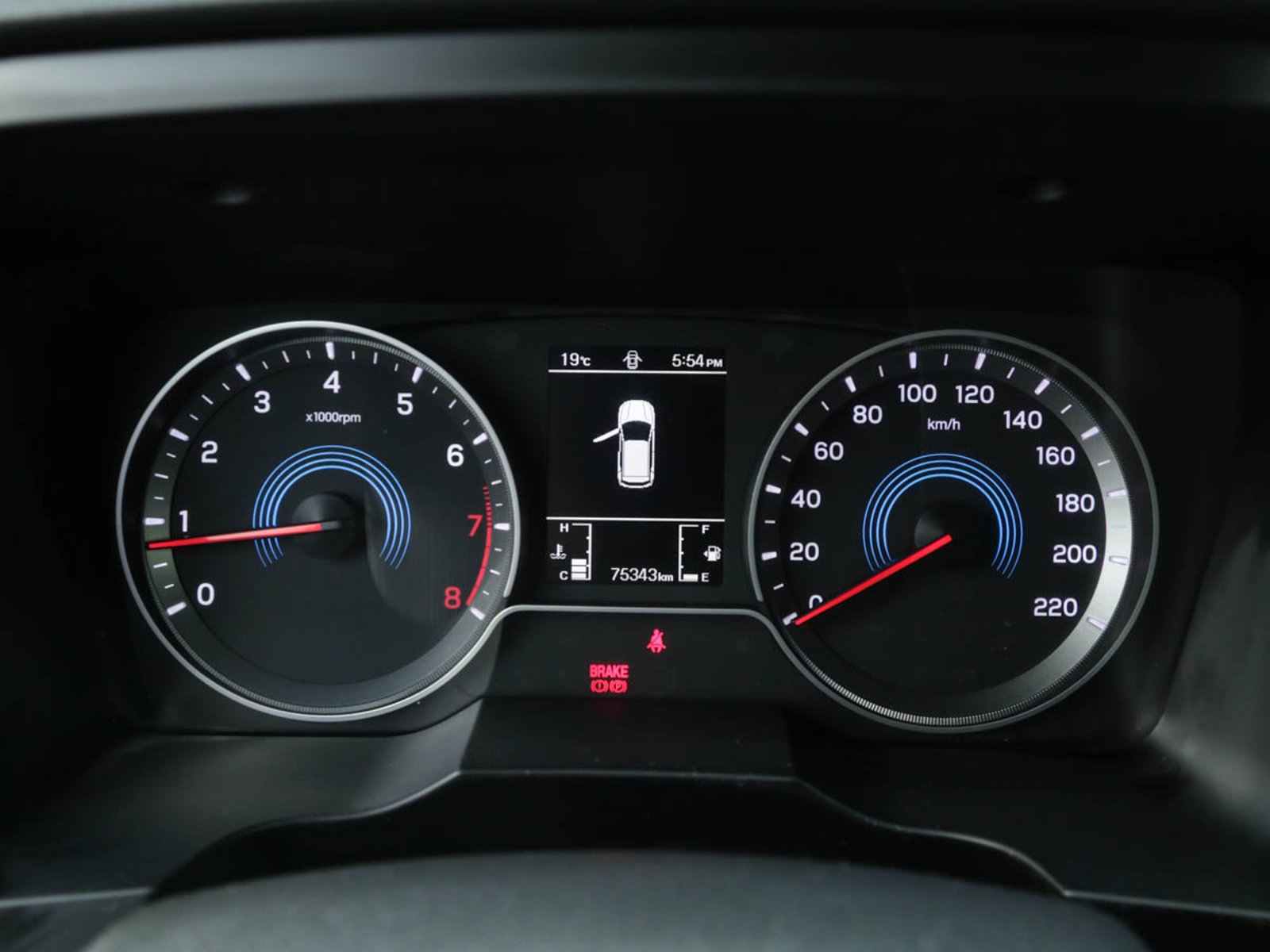SsangYong NEW KORANDO LX 1.5T 6MT 2WD 2023 - Foto 5 de 8