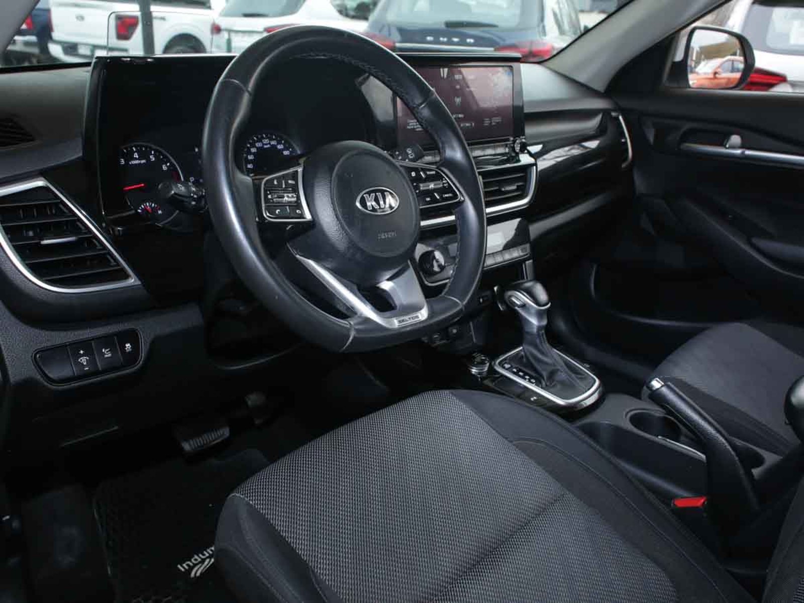 Kia SELTOS MPI 1.6 AUT 2021 - Imagen 19 de 20