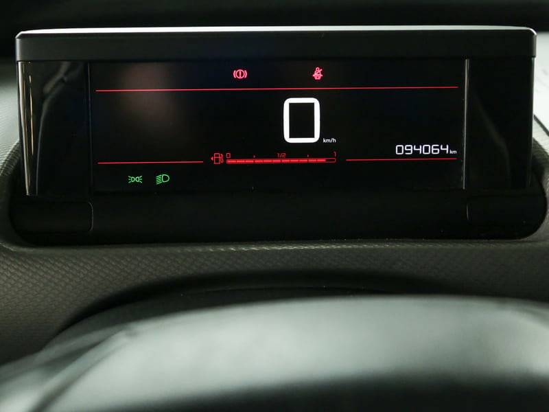 Citroën C4 CACTUS 1.2 PURETECH 82 FEEL 2019 - Imagen 5 de 8