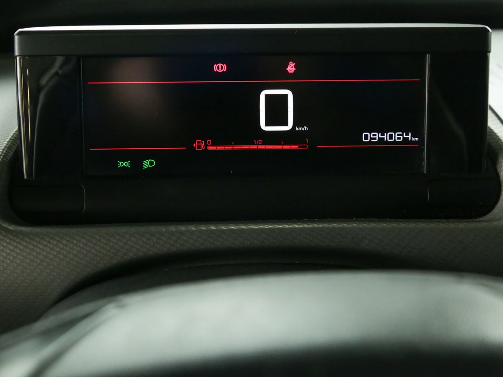 Citroën C4 CACTUS 1.2 PURETECH 82 FEEL 2019 - Foto 5 de 8