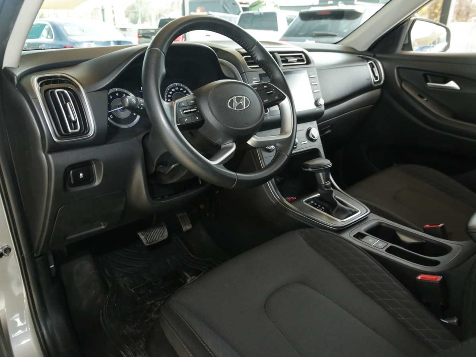 Hyundai Creta SU2i 1.5 CVT PLUS 2025 - Imagen 6 de 8