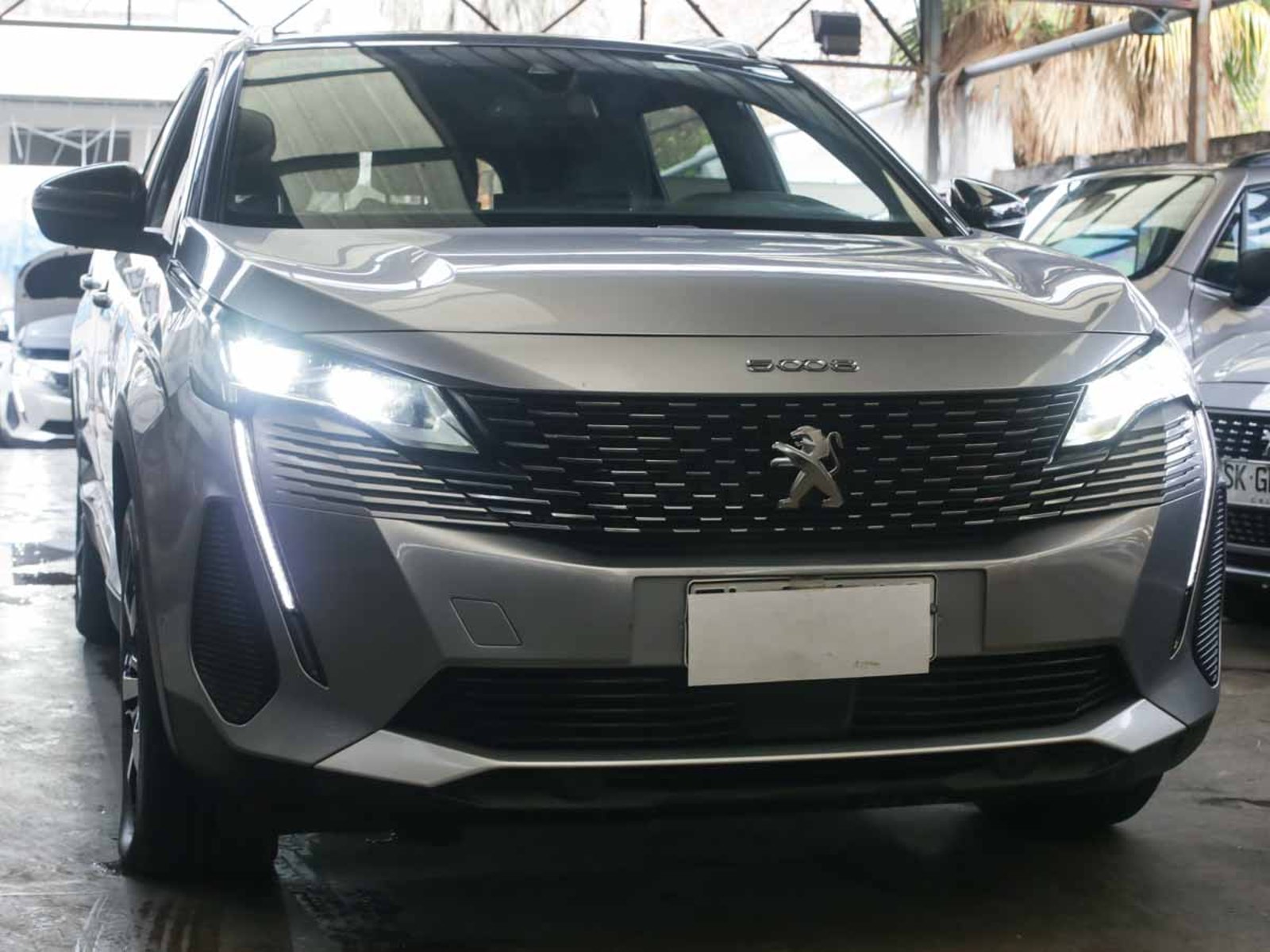 Peugeot 5008 ALLURE PACK BLUEHDI 130 EAT8 2024 - Foto 2 de 8