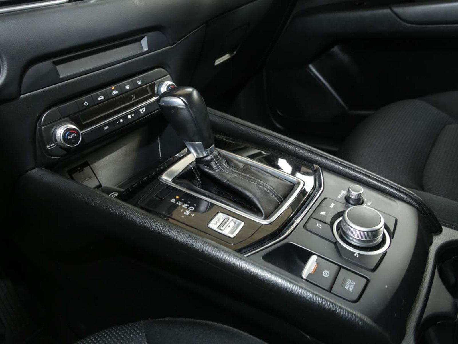 MAZDA CX-5 R 2.0 2WD 6AT 2022 - Imagen 9 de 13