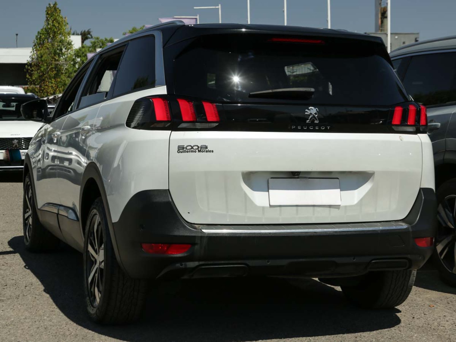 Peugeot 5008 ALLURE BLUEHDI 1.5 AUT 2023 - Foto 3 de 8