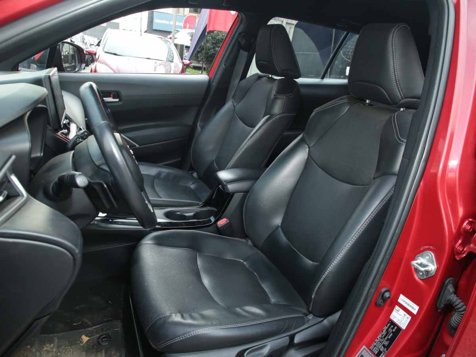 Toyota COROLLA CROSS CVT 2.0 AUT 2024 - Imagen 6 de 8